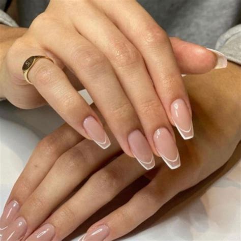 French Tip Nails Design