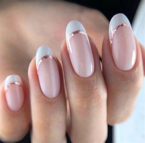 French Tip Nails Rose Gold