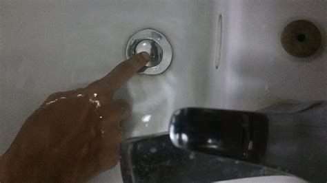 Fresca Pop Up Drain Stuck
