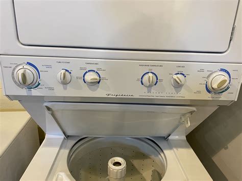 Frigidaire Compact Stackable Washer Dryer