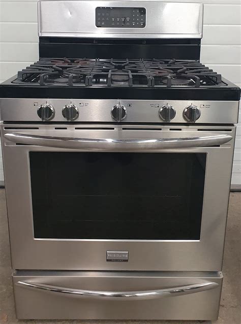 Frigidaire Gas Range Used