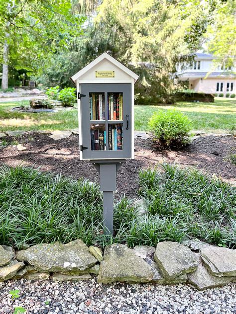 Front Yard Library