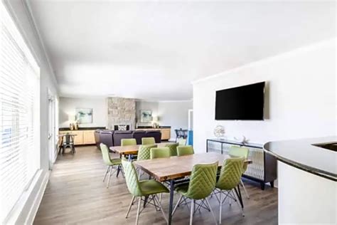 Frontier Valley Drive