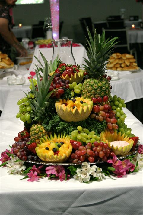 17+ Fruit Table Wedding
