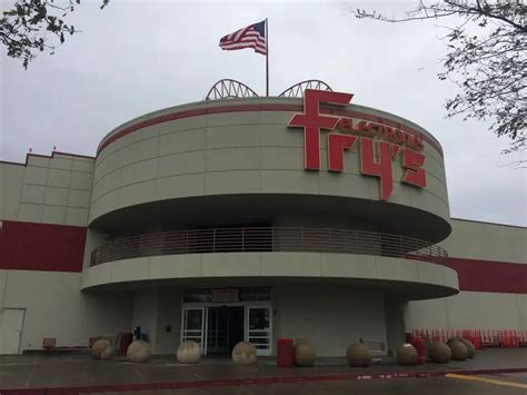 Fry's Electronics Sacramento