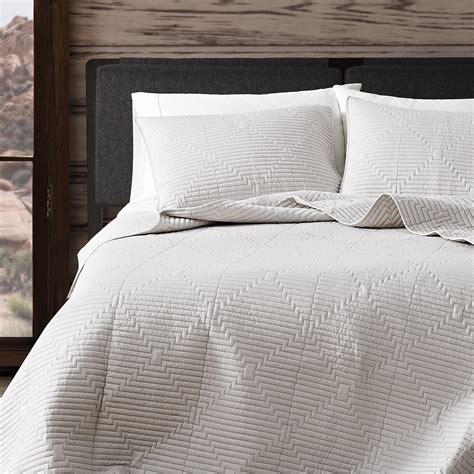Frye King Quilt Set