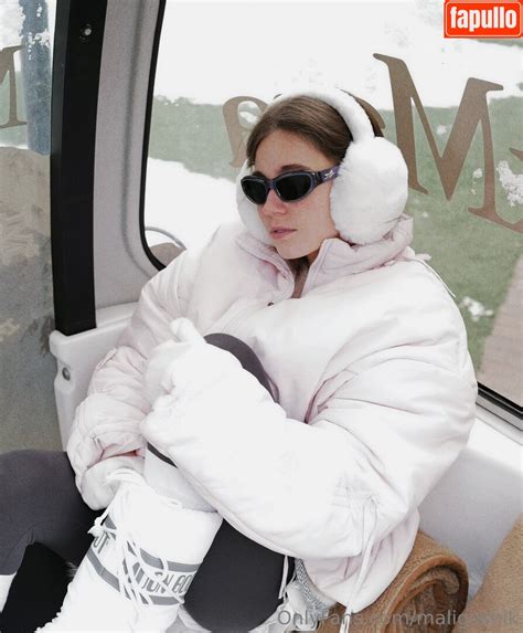 full nude maligoshik