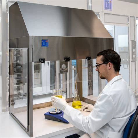 Fume Hood For Ventilation