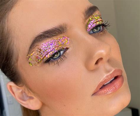 Fun Glitter Eye Makeup