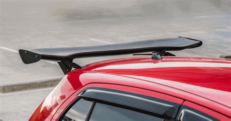 Function Of Rear Spoiler In Car