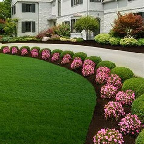 90 Simple and Beautiful Front Yard Landscaping Ideas on A Budget (55