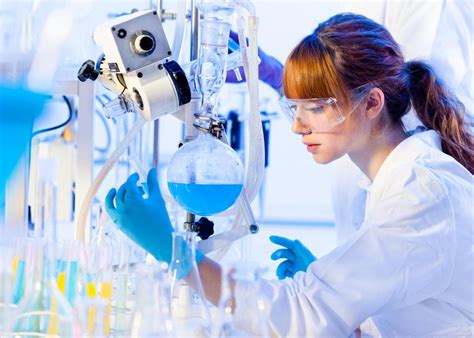 functions of a laboratory technician