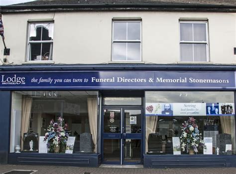 funeral directors in ashford middx