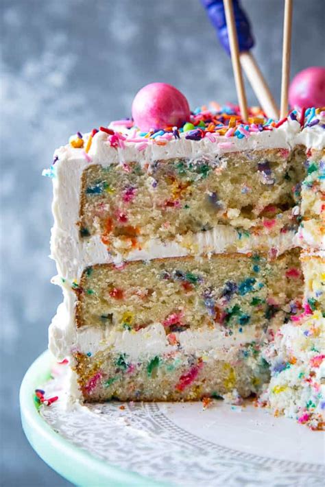 Funfetti Cake With Vanilla Pudding