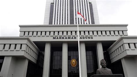 fungsi tugas dan wewenang mahkamah agung