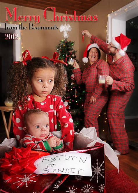 Unusual Family Christmas card Funny christmas pictures, Funny