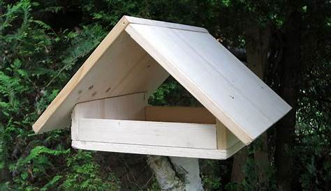 Rustikales Vogelhäuschen aus Holz zum Aufhängen für Ihren Garten oder