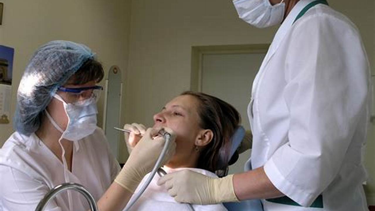 Gaji Dokter Gigi di Klinik: Berapa Kisarannya?