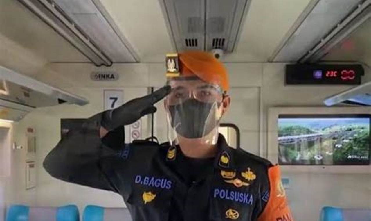 gaji polisi kereta api