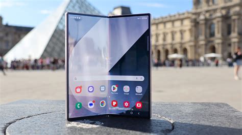 galaxy fold 8