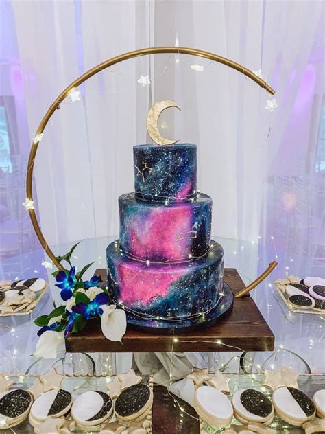 7+ Galaxy Wedding Cake