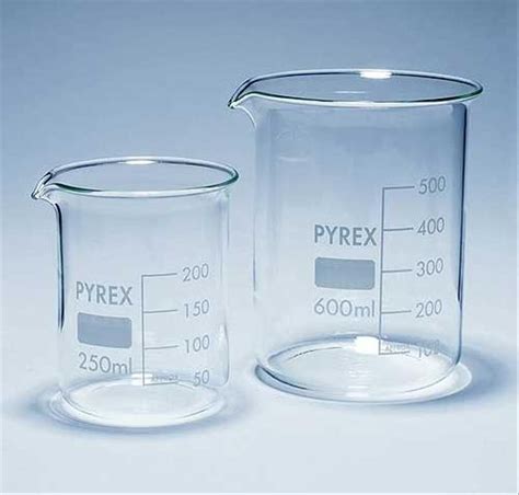 gambar gelas kimia / gelas beaker