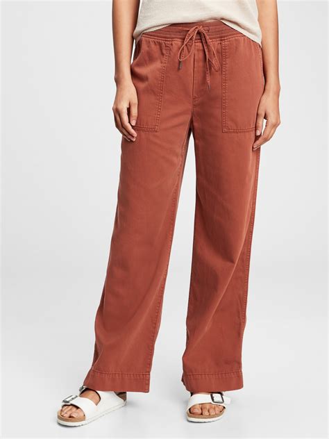 Gap Wide Leg Pants Review 2023: Trendy And Comfortable