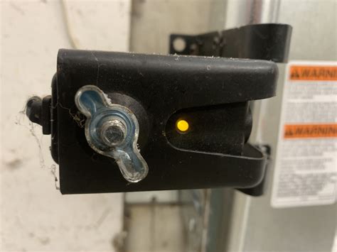garage door safety sensor wire gauge