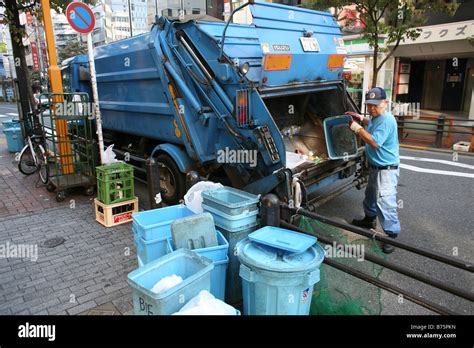 Garbage Collection Japan