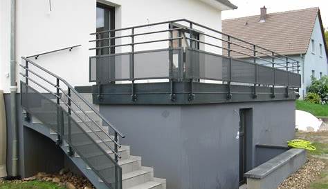 Gardecorps extérieur en tôle perforée aluminium Garde