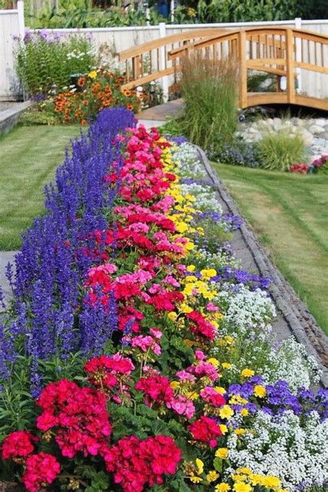 55 Beautiful Flower Garden Design Ideas