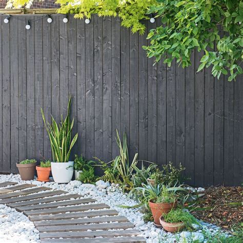 Garden Fence Painting Hack