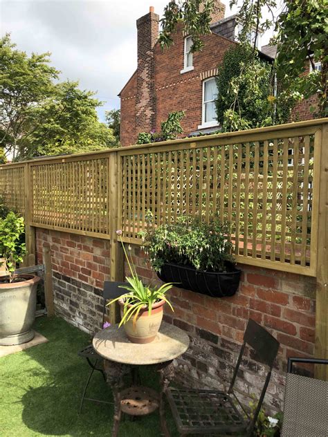 Garden Trellis Fencing Ideas