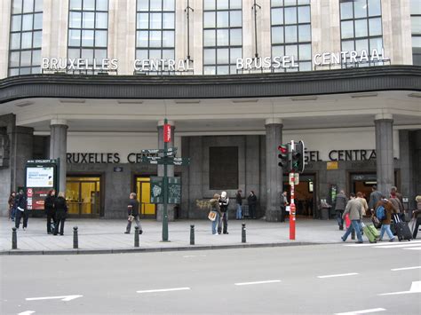 gare centrale bruxelles magasin
