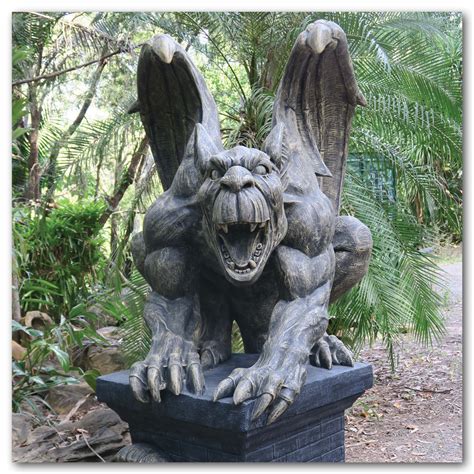 Gargoyle Statue Au