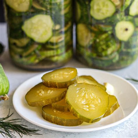 Garlic Dill Fermented Pickles