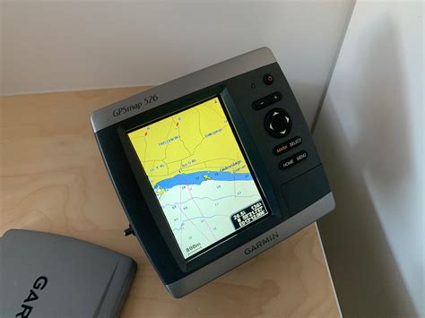 Garmin 620 GPS för båten och bilen med knivskarp skärm.