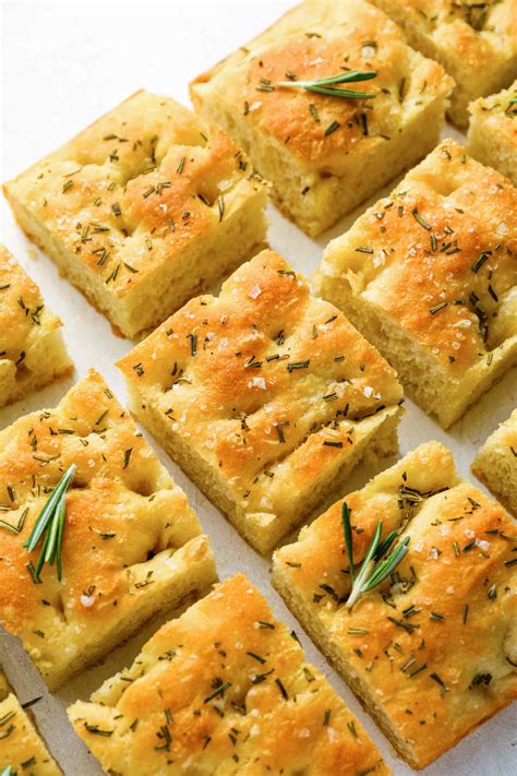 Garnissez la focaccia