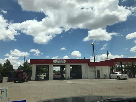 gas stations in lubbock