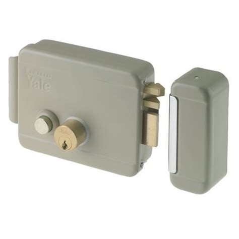 Gate Lock Yale