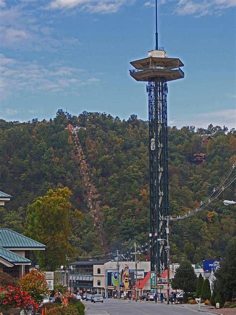 gatlinburg tenn space needle