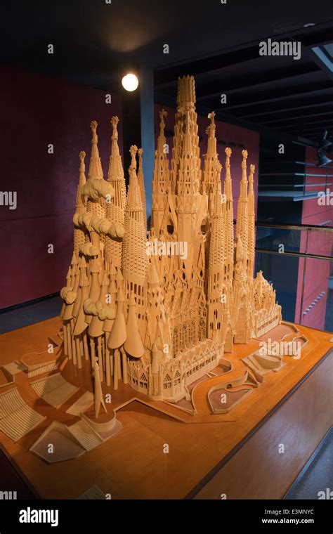 gaudi sagrada familia model