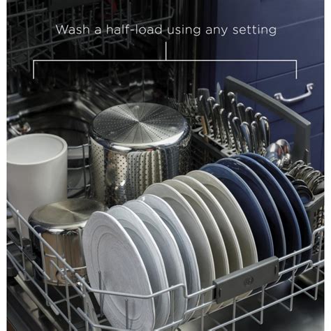 Adding Detergent to the gdt645ssnss Dishwasher