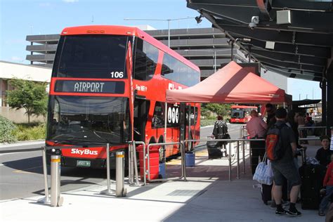 geelong to melbourne airport bus