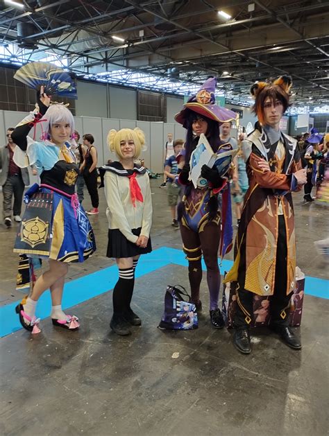 genshin characters group cosplay