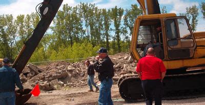 Gentry Auction Service Dequeen