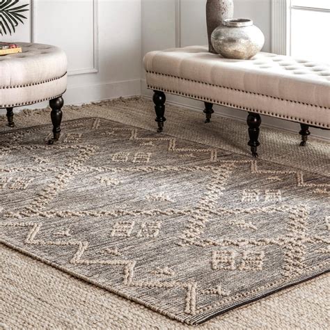 home.furnitureanddecorny.com:geometric moroccan bead pattern grey white rug