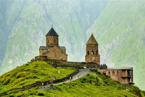gergeti trinity church