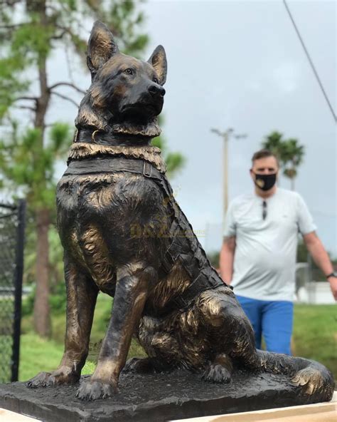 Custom Made Life Size German Shepherd Garden Statue Bronze Dog Memorial