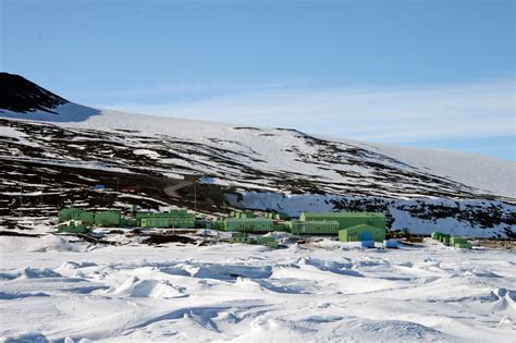 getting to antarctica from new zealand